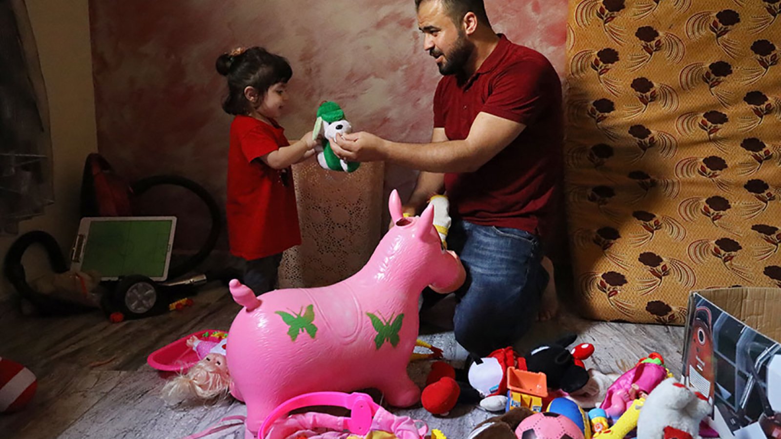 Lebanon Palestinian father care work